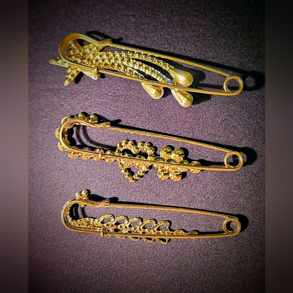 Safety Pin Design Collection - Picture 2 of 12
